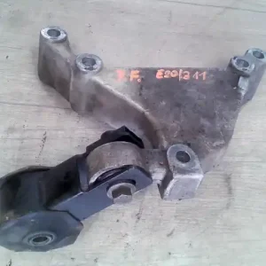 Kedvezményes ár LANDROVER FREELANDER 98-04 Tartóbak 2.5i bontott alkatrész