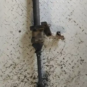 Végkiárusítás MAZDA 121 96- Jobb első féltengely bontott alkatrész