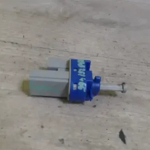 MAZDA 3 03.10-06.06 Kuplung pedál kapcsoló bontott alkatrész Vedd meg online