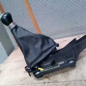 MAZDA 3 03.10-06.06 Váltó kulissza 5 sebeséges bontott alkatrész Ingyenes szállítás