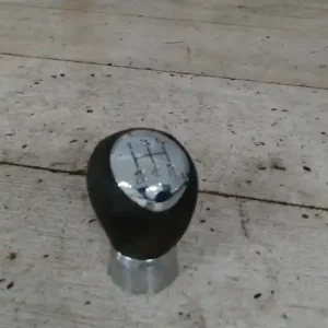 Vásárlói kedvenc MAZDA 3 06.07-09.04 Váltógomb bontott alkatrész