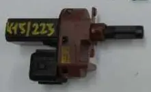 Legkelendőbb MAZDA 6 02-05 Kuplung pedál kapcsoló bontott alkatrész