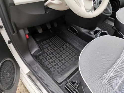 Legnépszerűbb Rezaw fekete gumiszőnyeg Fiat 500 Hatchback2007-tól (201503)