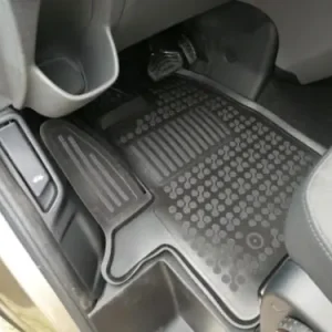 Alacsony ár Rezaw fekete gumiszőnyeg Ford Tourneo Custom 2018- aut. sebváltóval (200636)