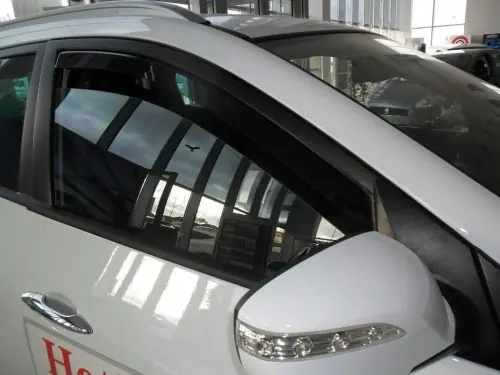 Sporty 2 darabos légterelő Hyundai ix 35 5 ajtós 2009- (F1520) Ne maradj le