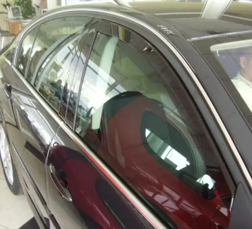 Sporty 2 darabos légterelő Renault Laguna 5 ajtós 2008- (F1938) Ajánlat