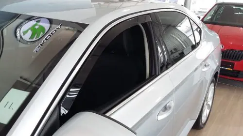 Sporty 2 darabos légterelő, Skoda SuperB, 4-5 ajtós, 2015- Alacsony ár